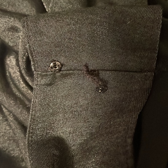 Diane Von Furstenberg v neck knit top size Petite - Picture 7 of 7